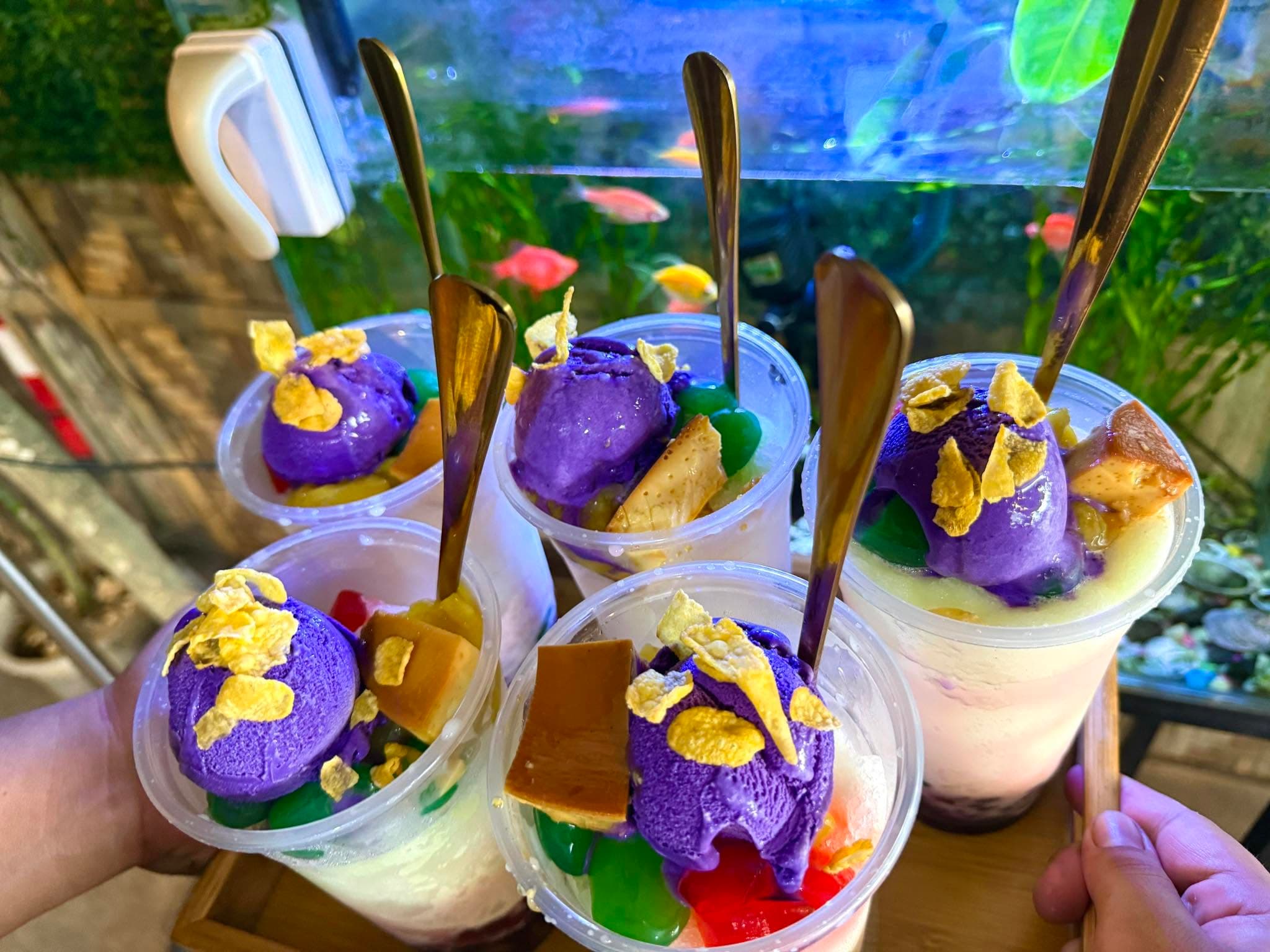 Special Halo-Halo